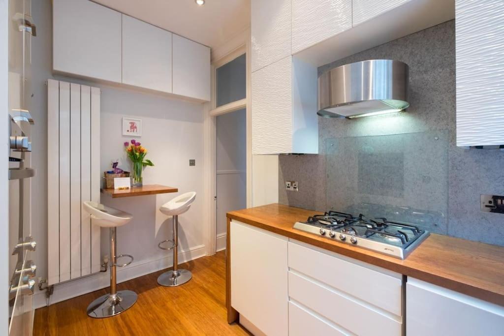 Elegant Bright Central London Flat - Sleeps 5 ภายนอก รูปภาพ